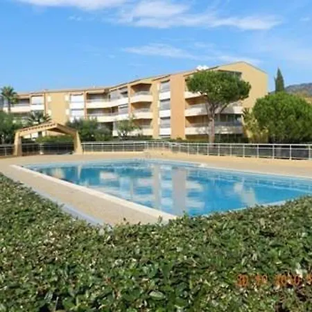 T2 Au Lavandou Avec Piscine Pour 4-6 Personnes - Fr-1-803-99 * Le Lavandou