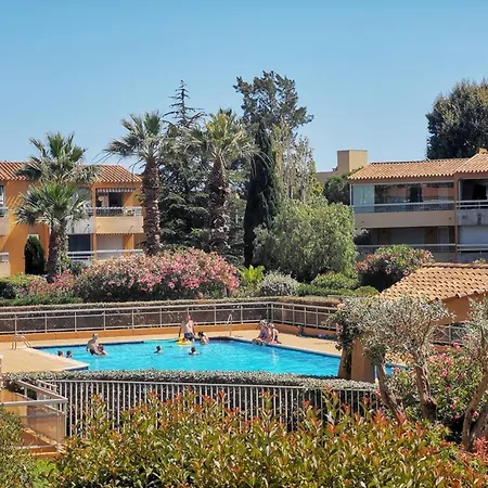 T2 Au Lavandou Avec Piscine Pour 4-6 Personnes - Fr-1-803-99 Lägenhet *