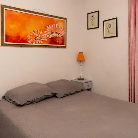 T2 Au Lavandou Avec Piscine Pour 4-6 Personnes - Fr-1-803-99 * 勒拉旺杜