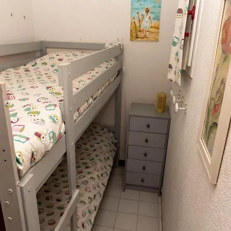 T2 Au Lavandou Avec Piscine Pour 4-6 Personnes - Fr-1-803-99 *